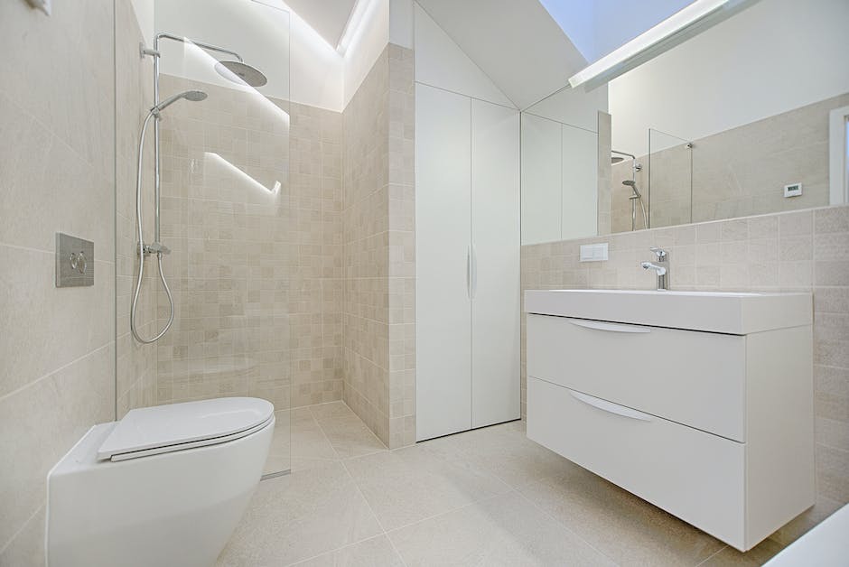Półka wnękowa pod prysznicem – dlaczego warto ją mieć?